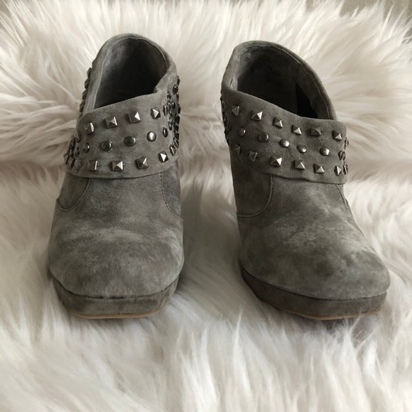 Shoes, booties - Picture 7 of 12